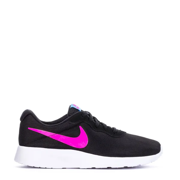 Nike Tanjun Women's Running Shoes Black/Fire Pink/University : 8 B