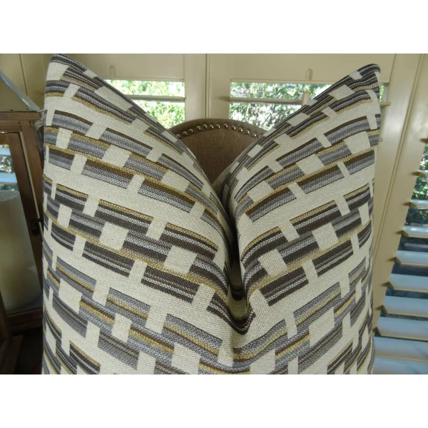 Plutus Square Link Handmade Throw Pillow 26x22 x 26x22