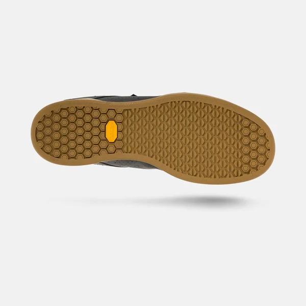 Giro Jacket II Shoes Dark Shadow, Gum 45